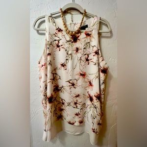 Women’s XL sleeveless blouse * layered * lightweight and breezy